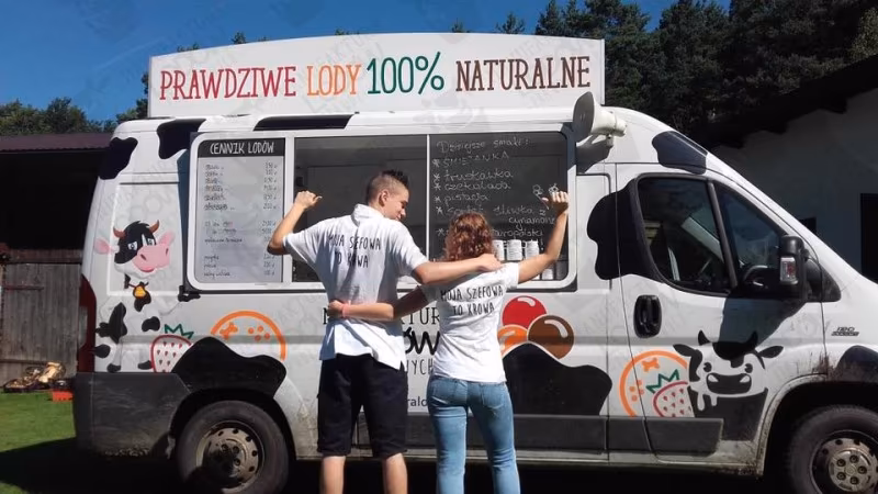 Jak prowadzić mobilną lodziarnię – praktyczne wskazówki